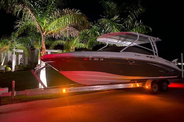 Hurricane 2690 Sundeck / Aesthetic