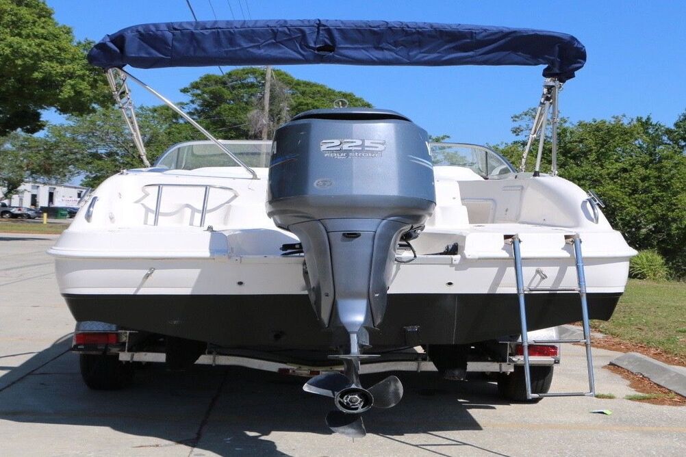 Hurricane 237 Sundeck 1