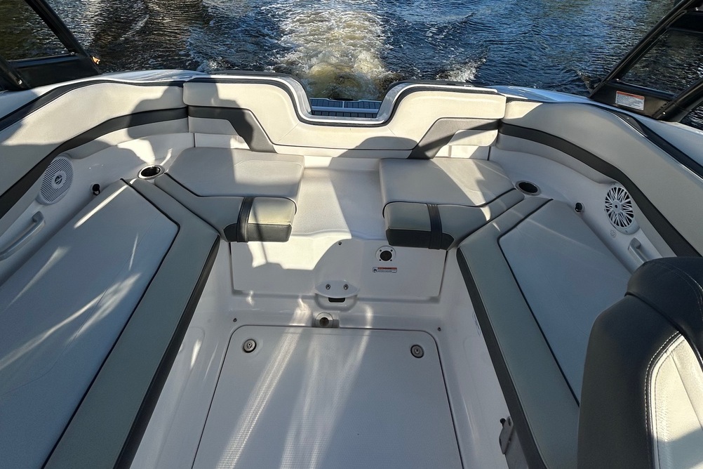 Yamaha AR240 Jet Boat