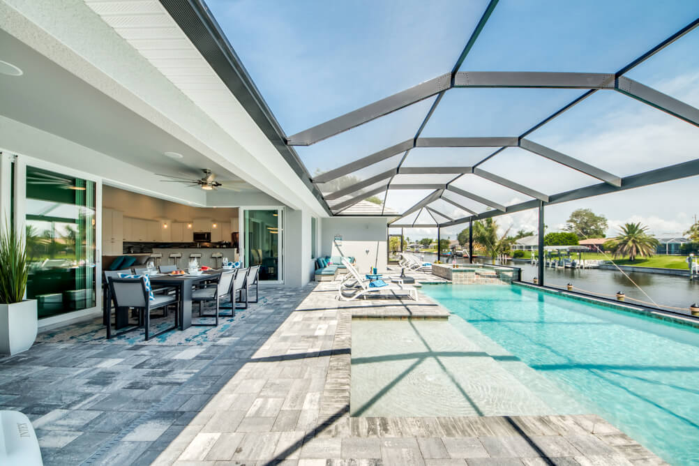 Pool mit einem Wirth Pool in der Villa Endless Summer