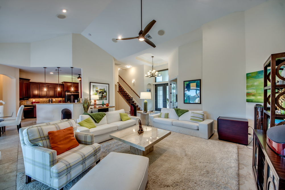 Wohnzimmerbereich in der Villa Regency in Cape Coral, Florida