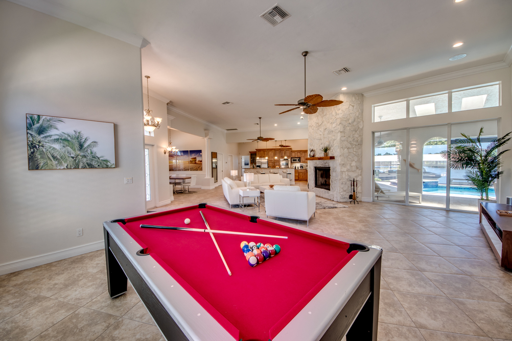Billiard Tisch in der Villa Superior